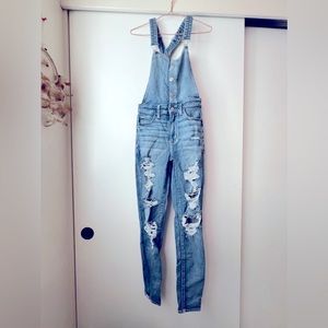 American Eagle Bib Overalls Next Level Stretch Distressed Womens